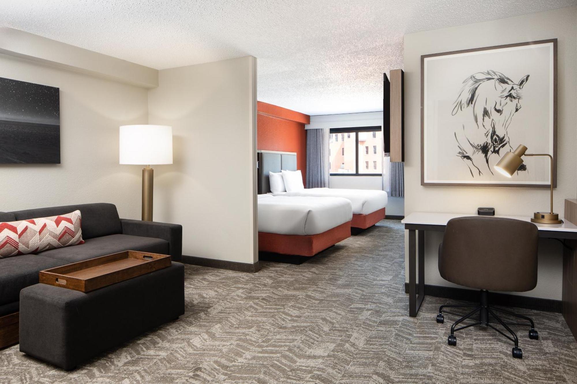 Springhill Suites By Marriott Dallas Downtown / West End Exterior photo